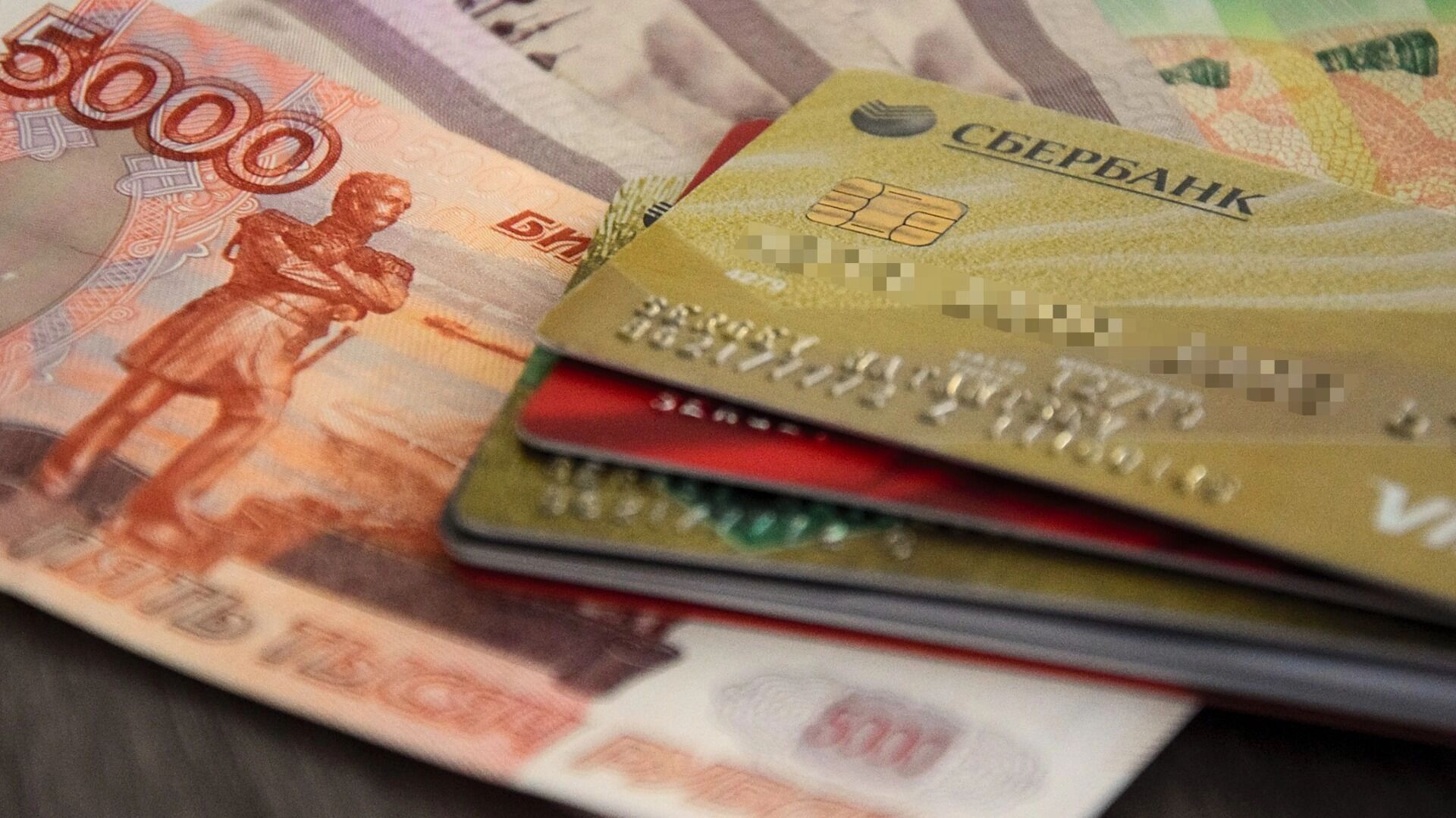 Главбуха муниципального предприятия в Удмуртии осудили за присвоение 19 млн рублей
