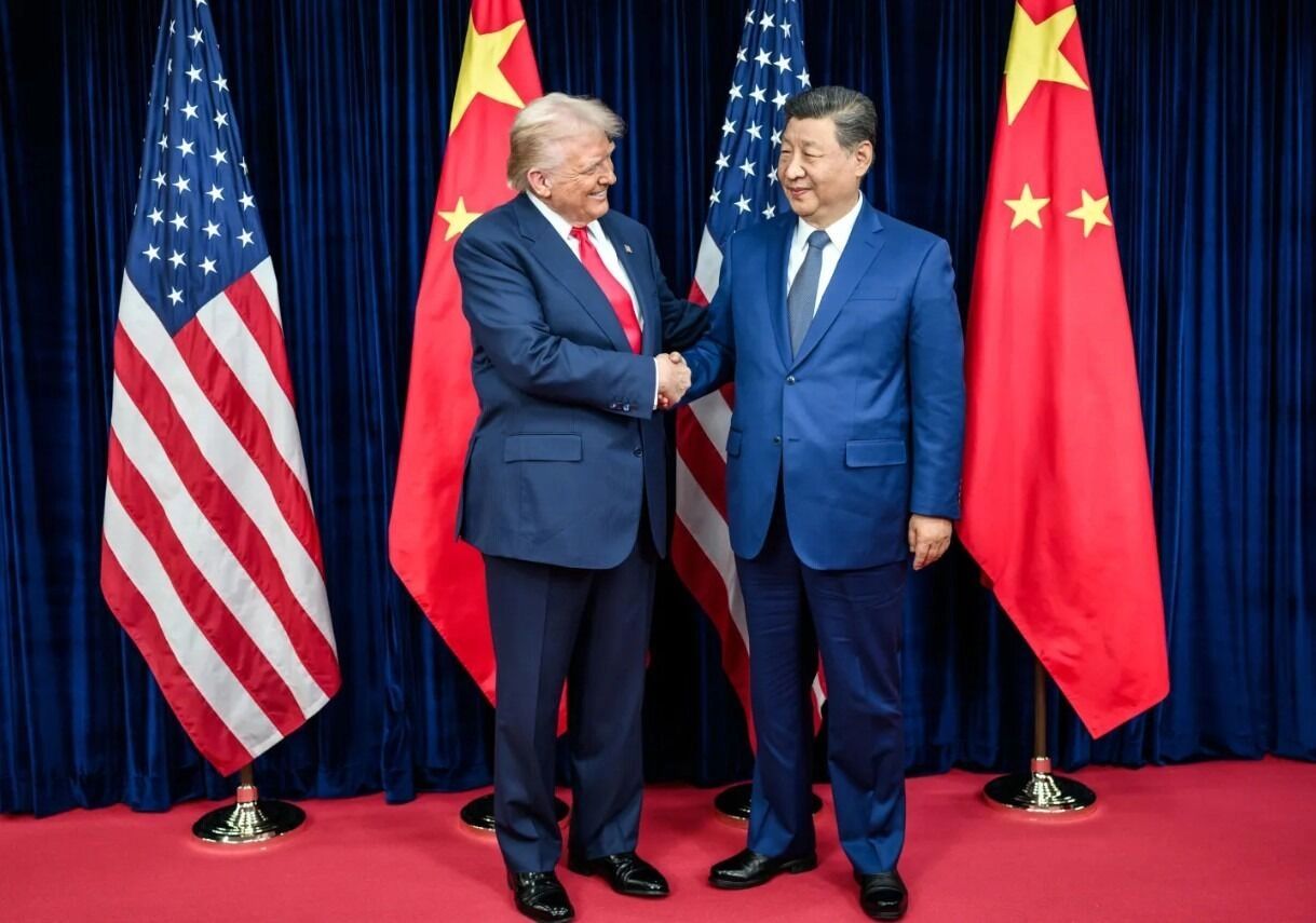 «Показушные санкции». Эксперты — об отказе Трампа обсуждать российскую нефть с Китаем