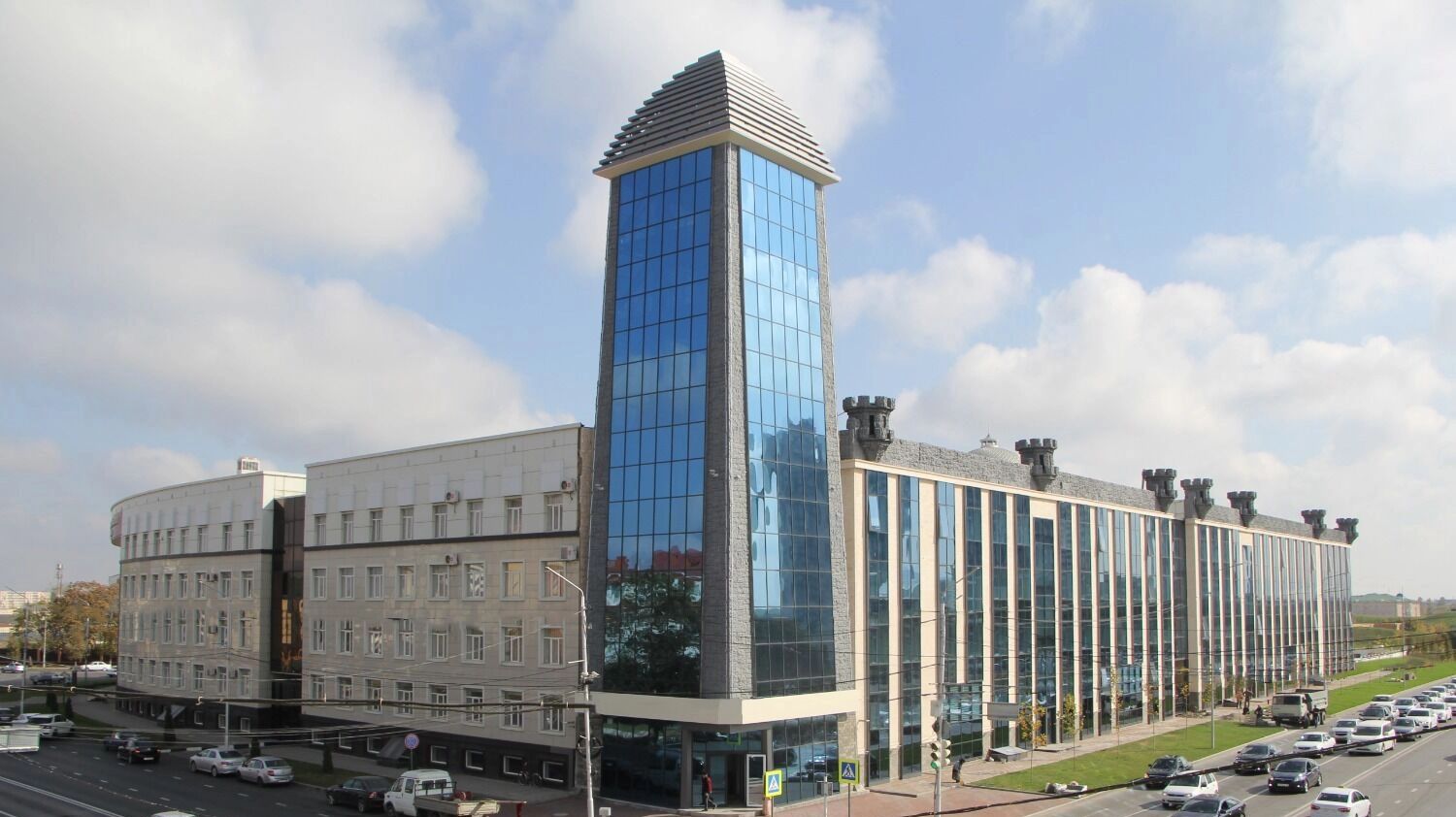 Мотивы сторожевых башен применяются в архитектуре ГГНТУ