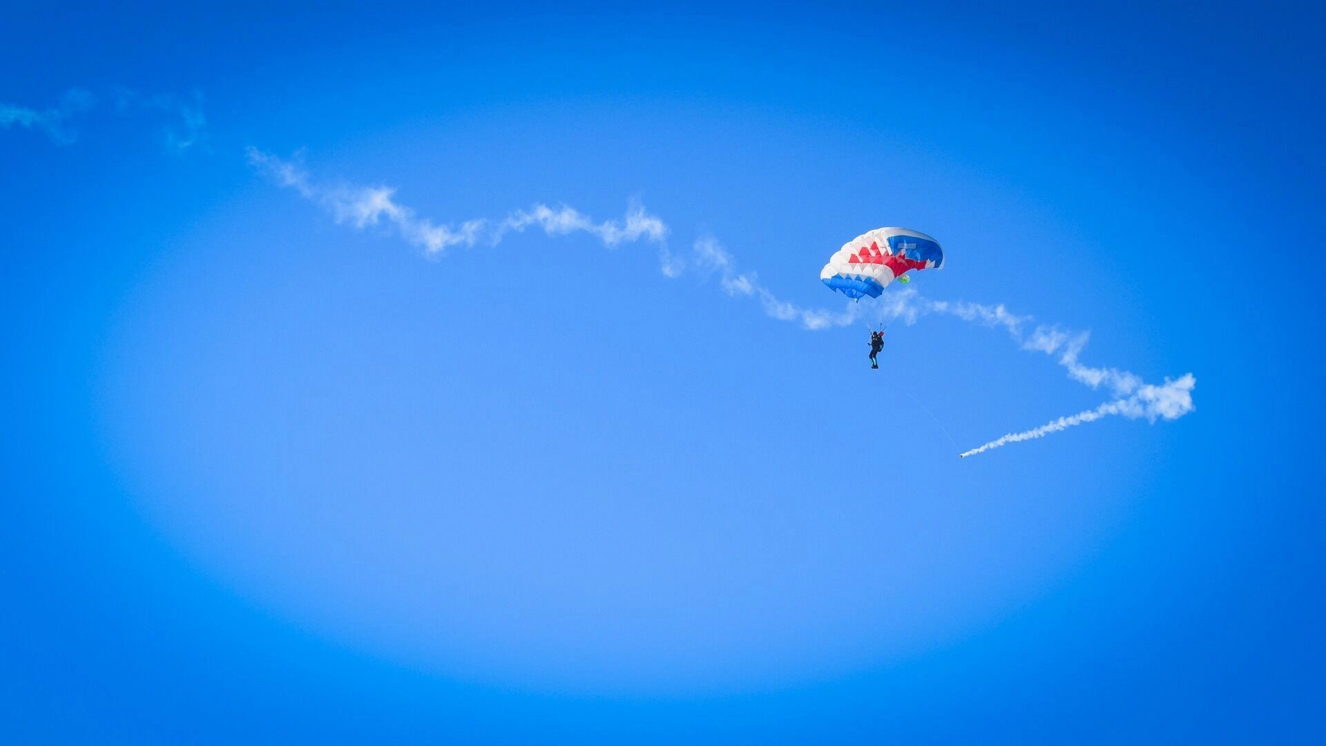 Волгоградец прыгнул из стратосферы и поставил мировой рекорд