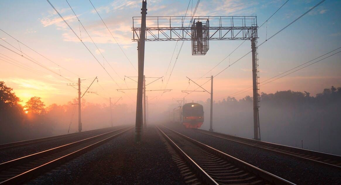 Поезда-убийцы: в Ленобласти на железной дороге погибли десятки человек с начала года