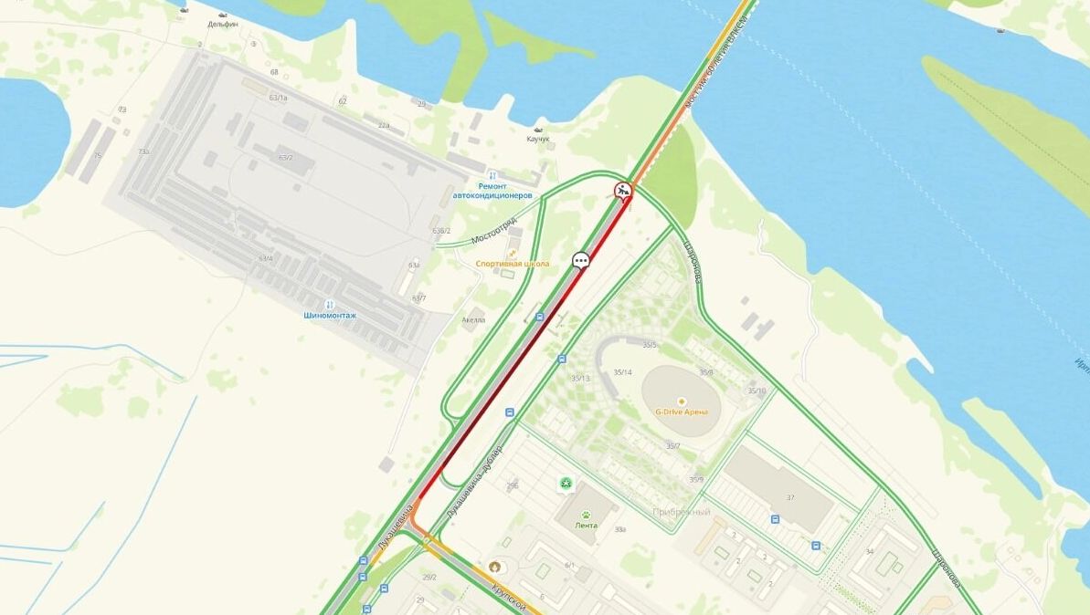 На&nbsp;скриншотах видно, что массового «столпотворения» сегодня удалось избежать, однако время поездки до&nbsp;переправы увеличилось