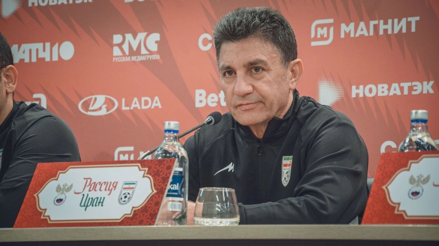 Главный тренер сборной Ирана Амир Галенои
