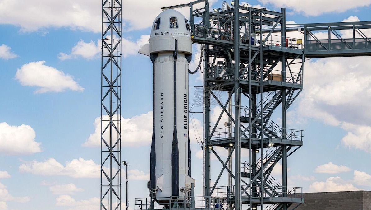 Революция в космосе: Джефф Безос открыл новую эру ракетостроения