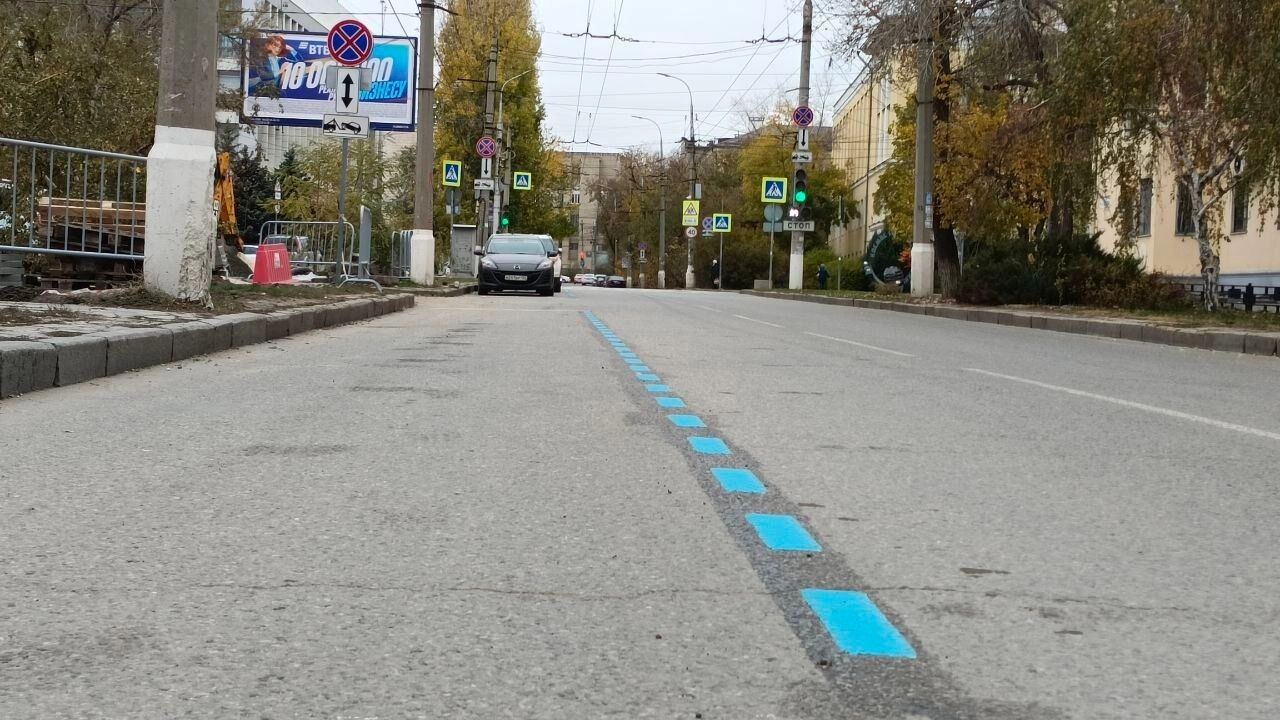 В Волгограде начали наносить разметку для новых платных парковок