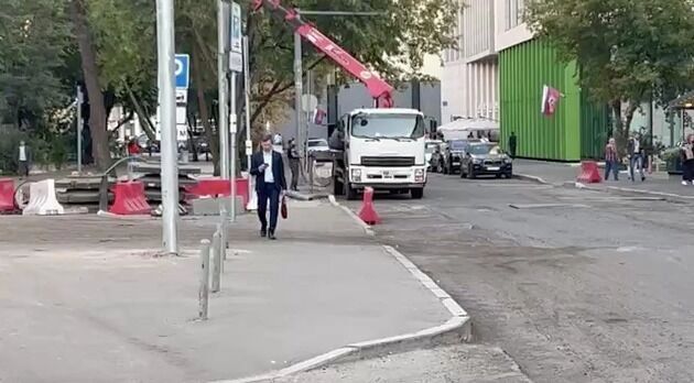 На улице Красина ремонт дороги шел нон-стоп