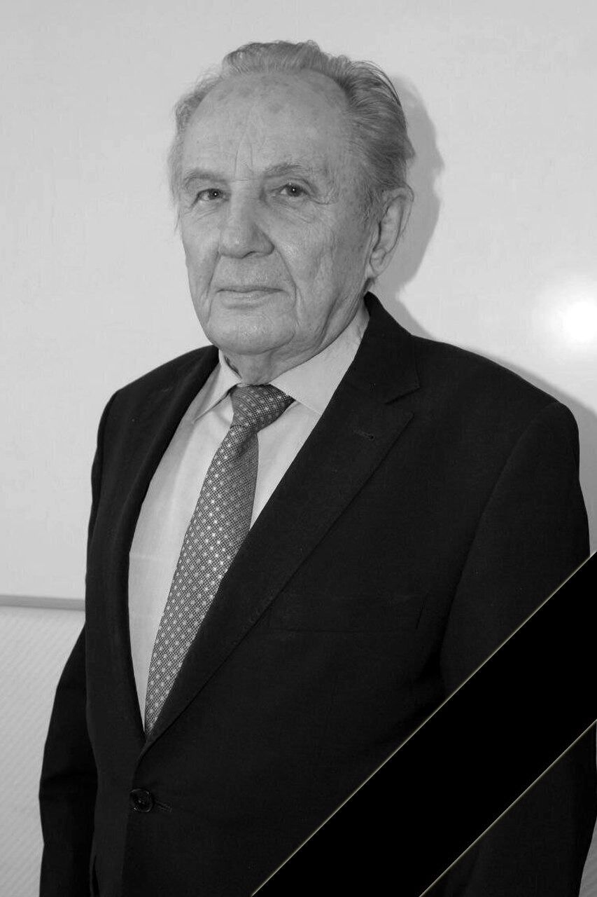 Необходимо отметить, что вся его профессиональная жизнь была тесно связана с развитием водного транспорта и судоходства в Обь-Иртышском бассейне.