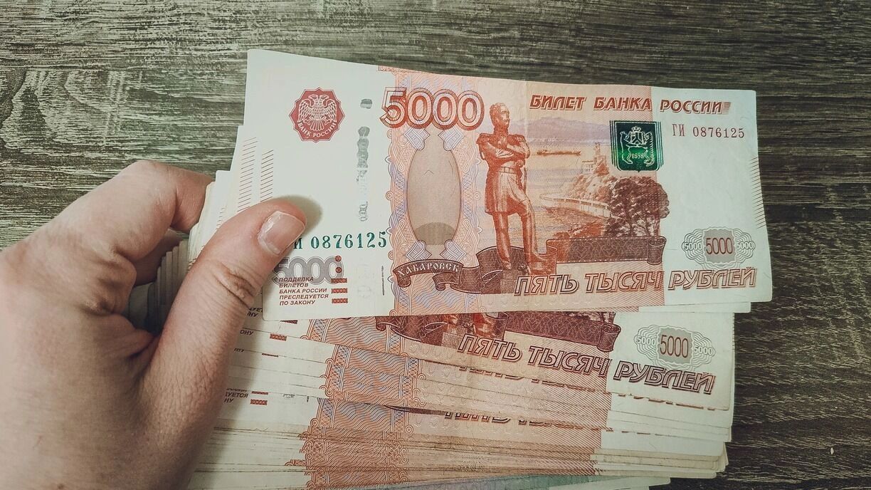 Некоторые ограничения по обращению с наличными деньгами в отношении клиентов банков эксперты считают избыточными