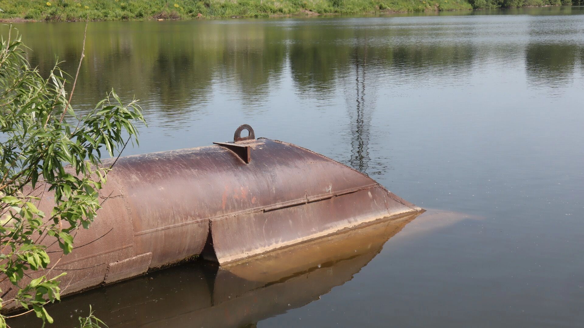 Как выбраться из водоворота, воронки