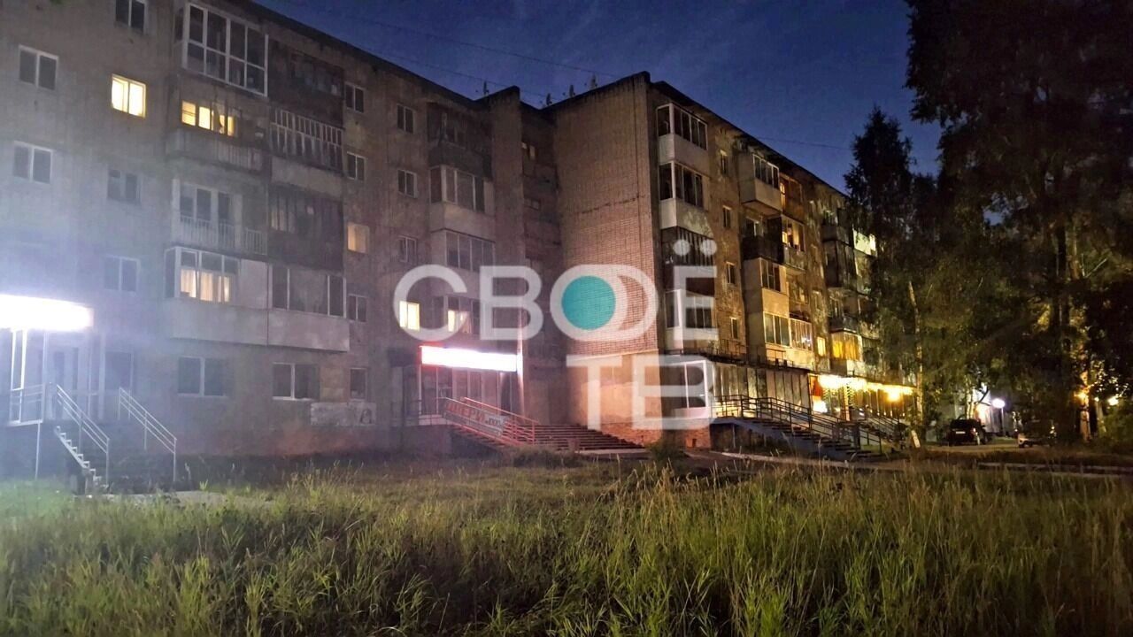«‎Не знала о беременности»: Школьница внезапно родила в ванной и выбросила дочь с 5-го этажа