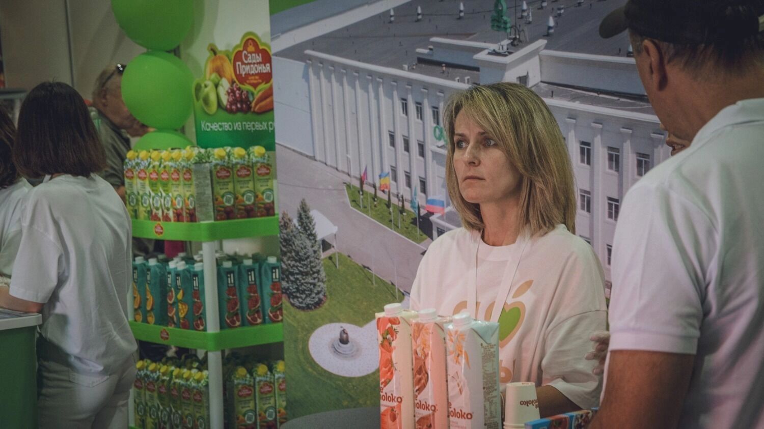 Изделия ручной работы и сельхозпродукция на Дне поля