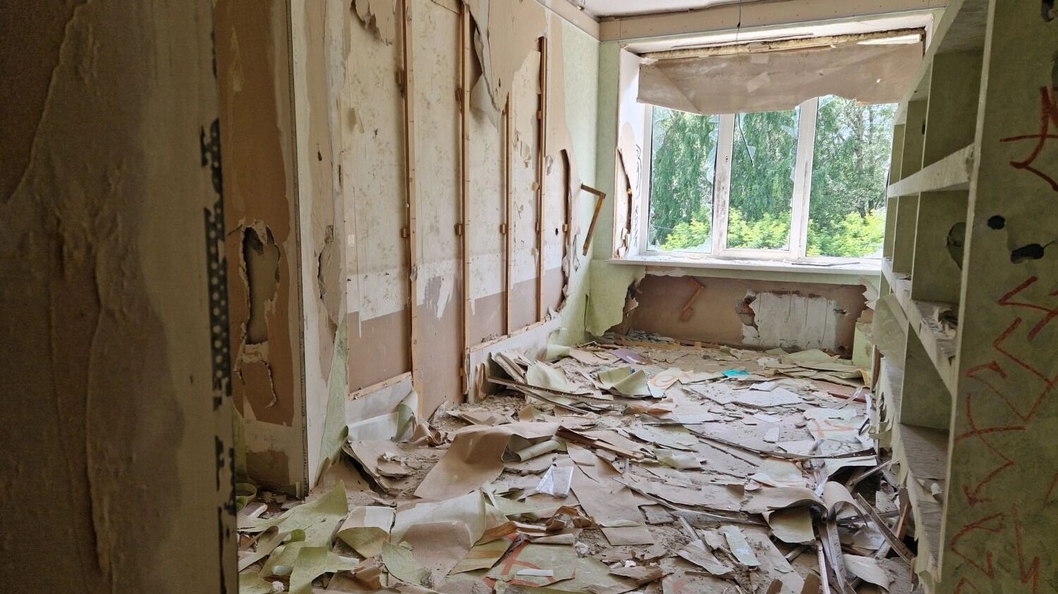 Заброшенное здание ДОСААФ в Нижнем Тагиле