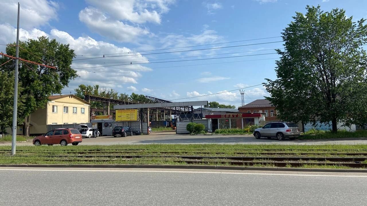 Старые корпуса напоминают реликты, чей век прошёл вместе с эпохой индустриализации.