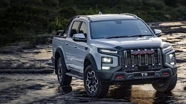 ST9 построен на базе JAC T9 и будет выпускаться она одной линии с «Патриотом»