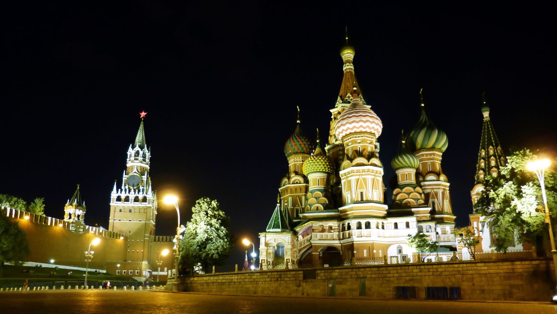 Telegram-канал «Заметки на полях»: Россия — страна фасадов