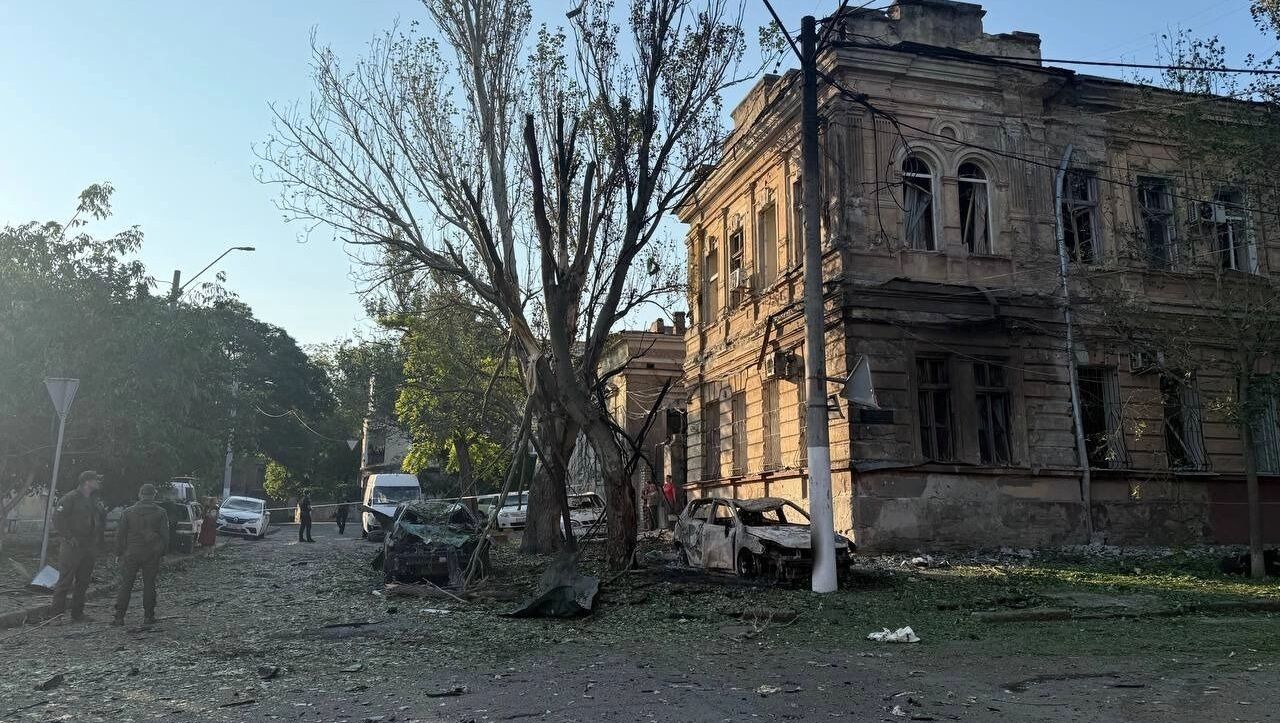 Жители Одессы сообщили о многочисленных взрывах