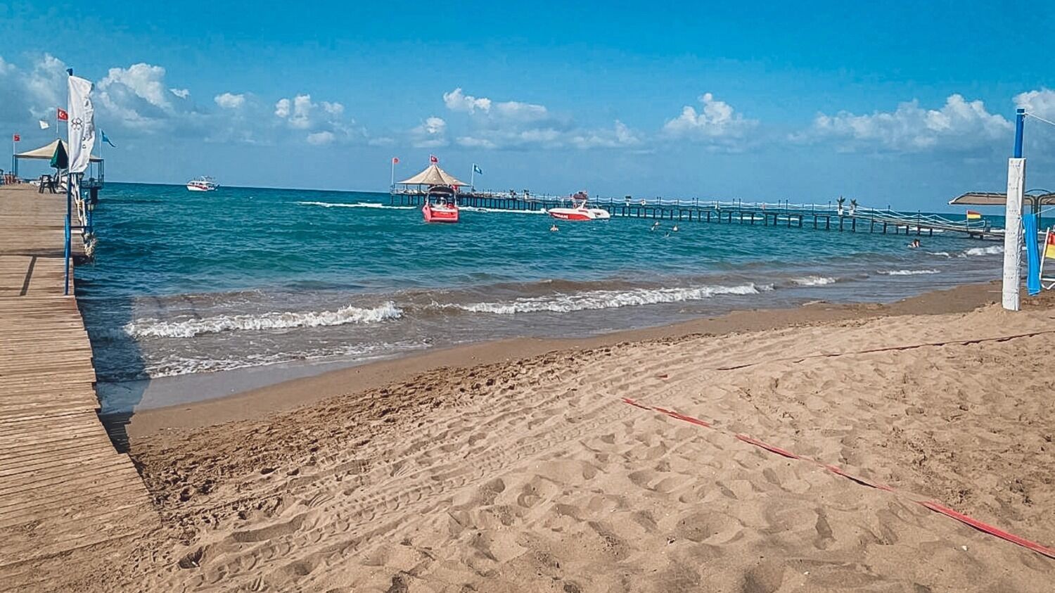 Пляжный сезон в мае будет открыт в Анталье, Сиде, Белеке и Аланье