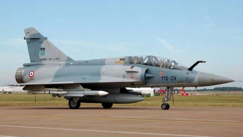Истребители-бомбардировщики Mirage 2000H Vajr («Божественный гром») могут нести ядерное оружие