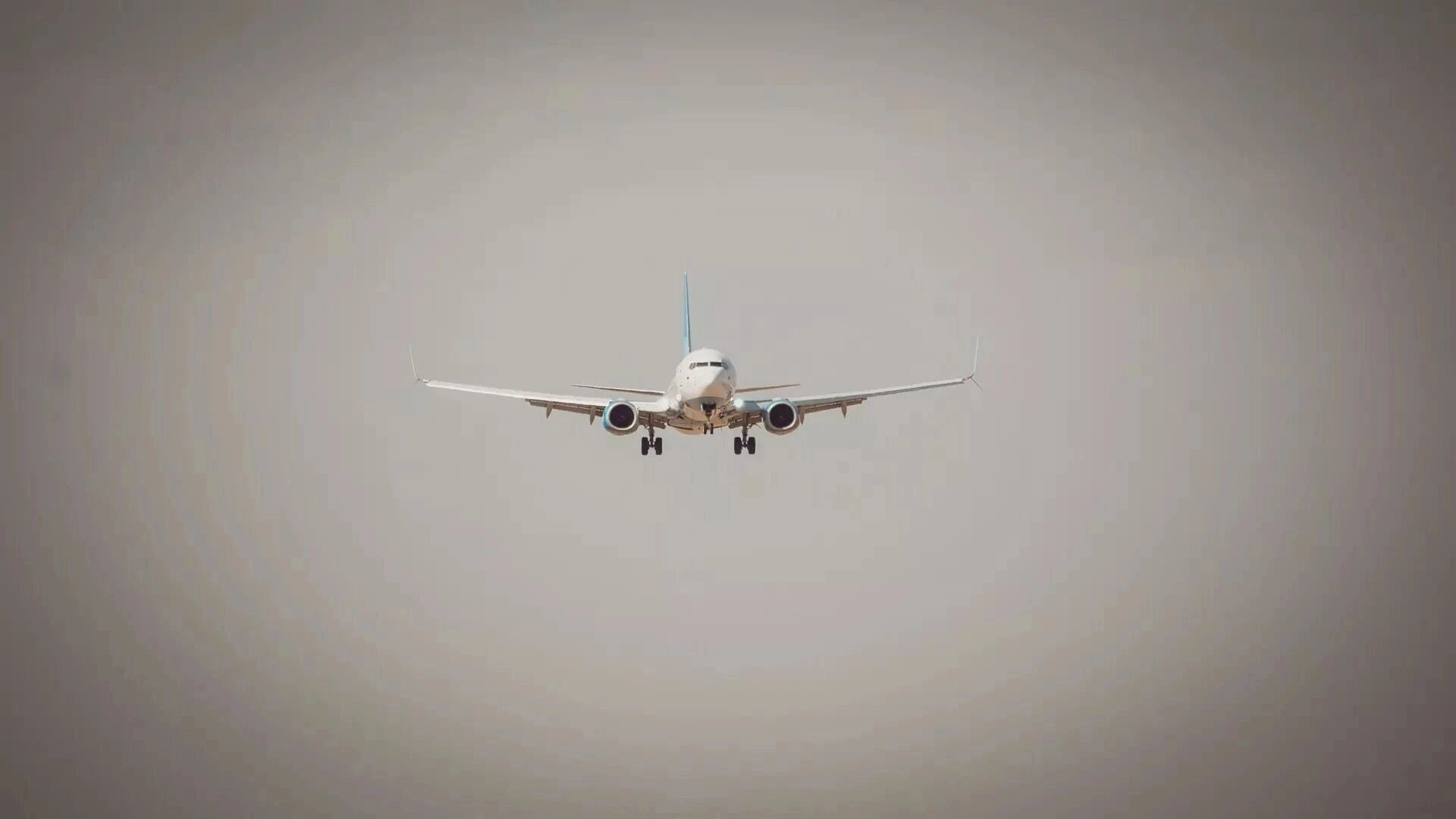 Ограничения сняты, аэропорт Волгограда работает штатно после атаки беспилотников