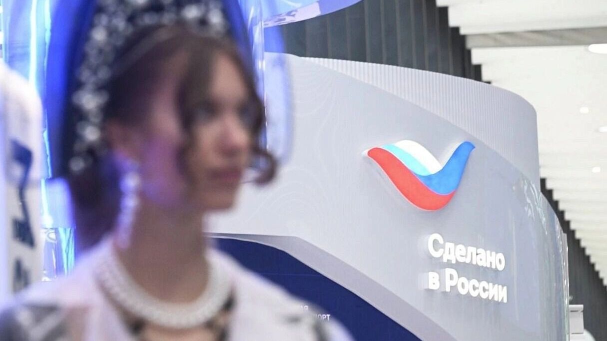 Киберпанк отменяется: почему россияне полюбили кокошники, лапти и русский стиль?