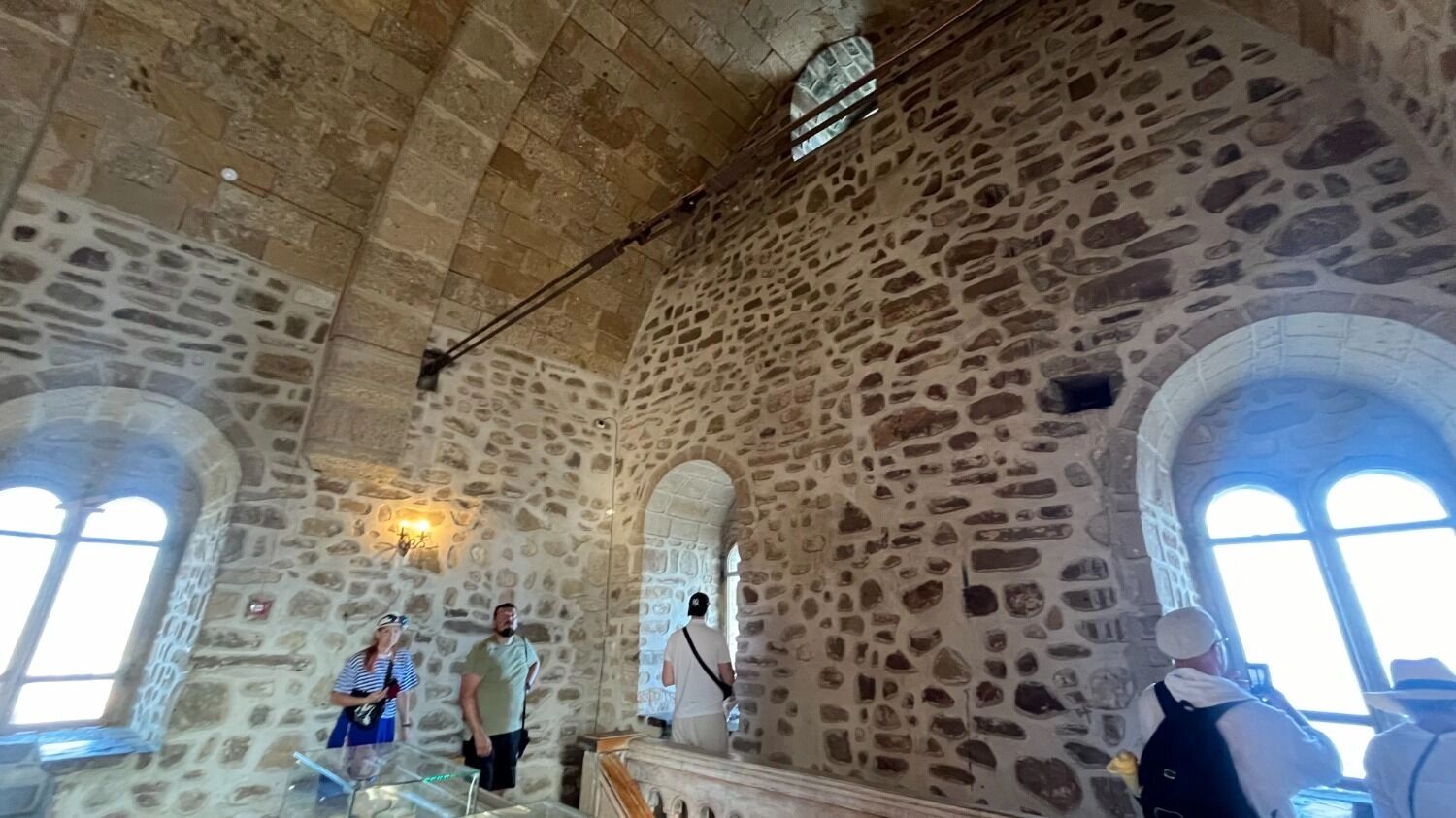 Внутри башни Генуэзской крепости