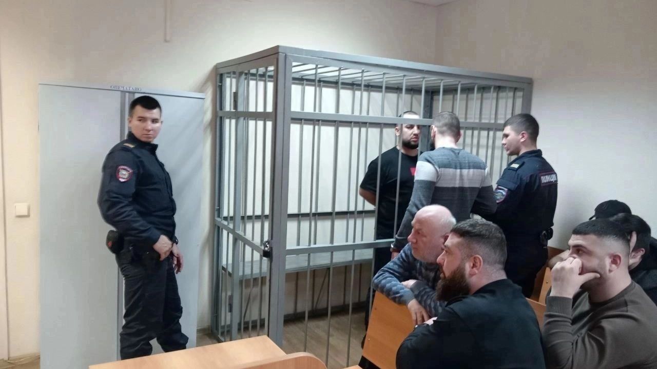 Областной суд взял паузу по делу водителя Mercedes Шыхалиева в Волгограде