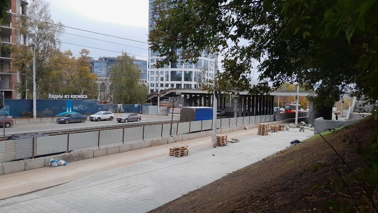 Обновление южного лестничного схода пешеходного моста