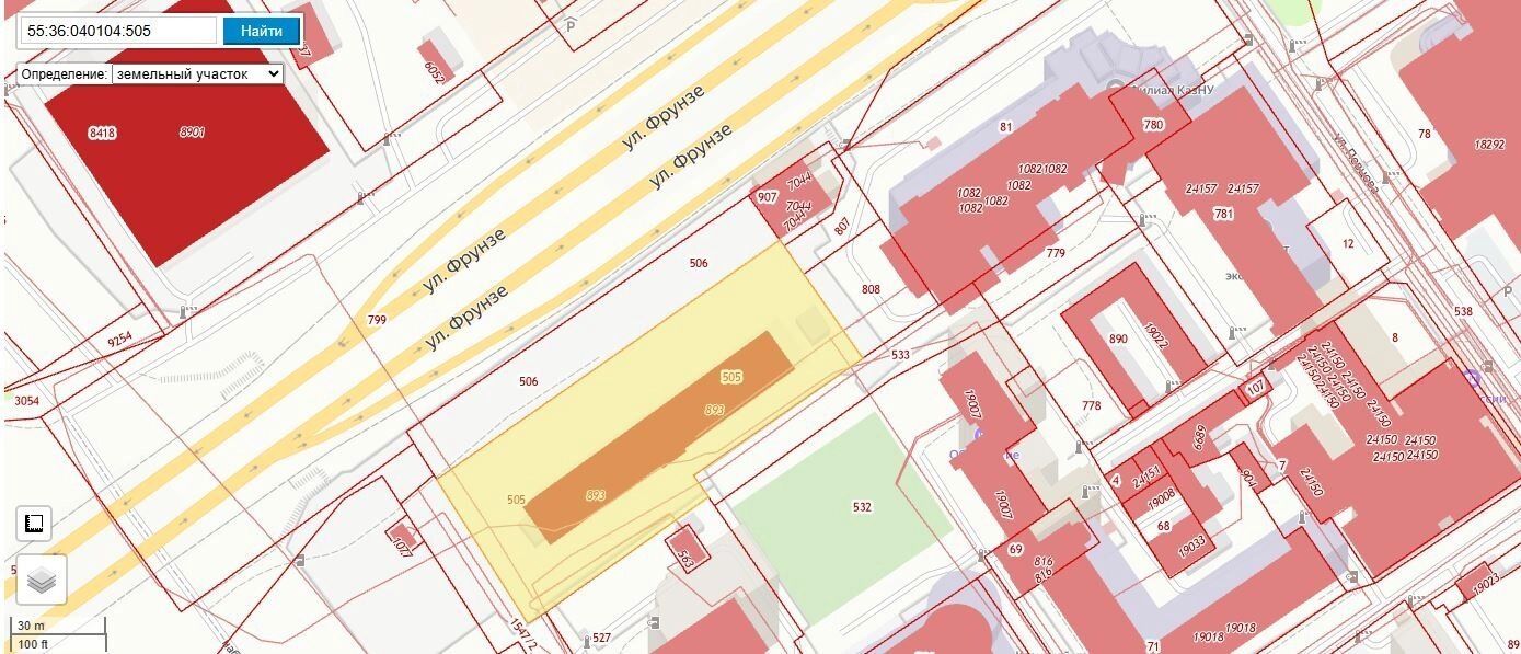 Участок с недостроенным инженерным корпусом метро в Омске