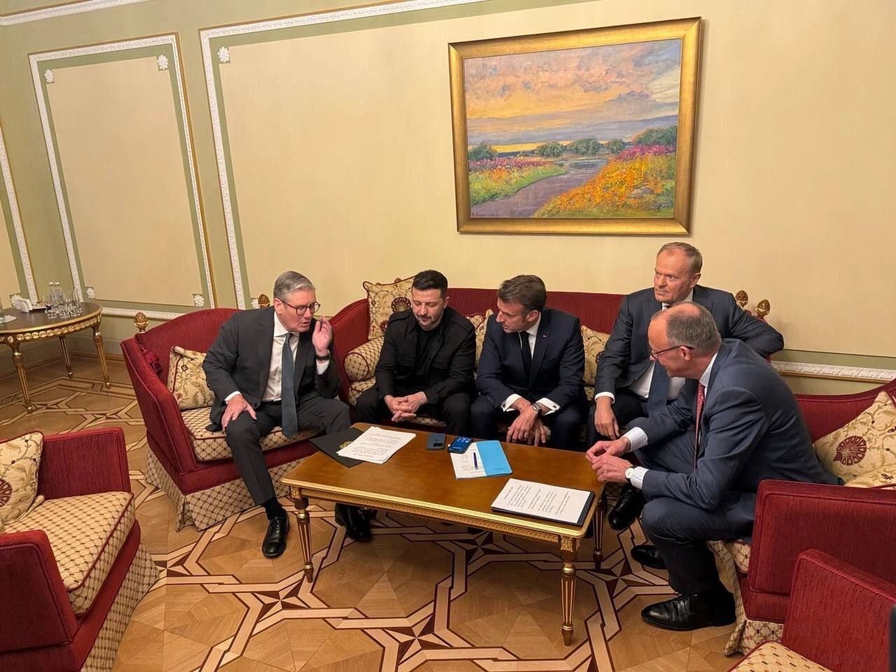«Киевская пятерка» выдвинула 10 мая ультиматум Владимиру Путину
