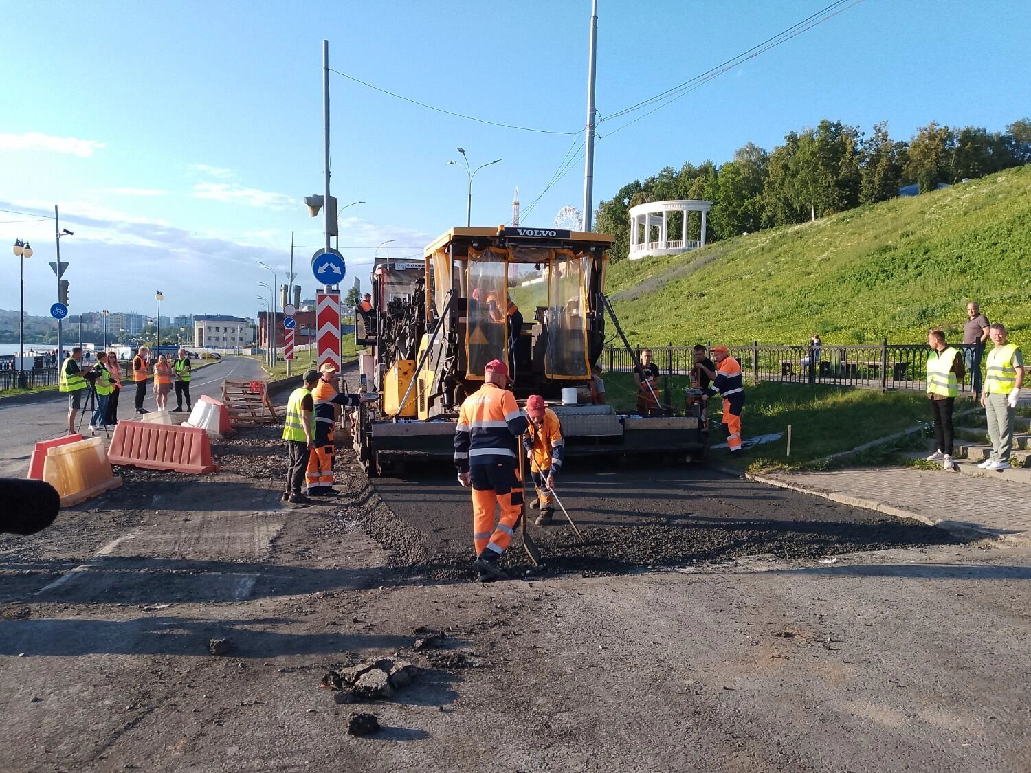 Дорожники начали работы на Милиционной