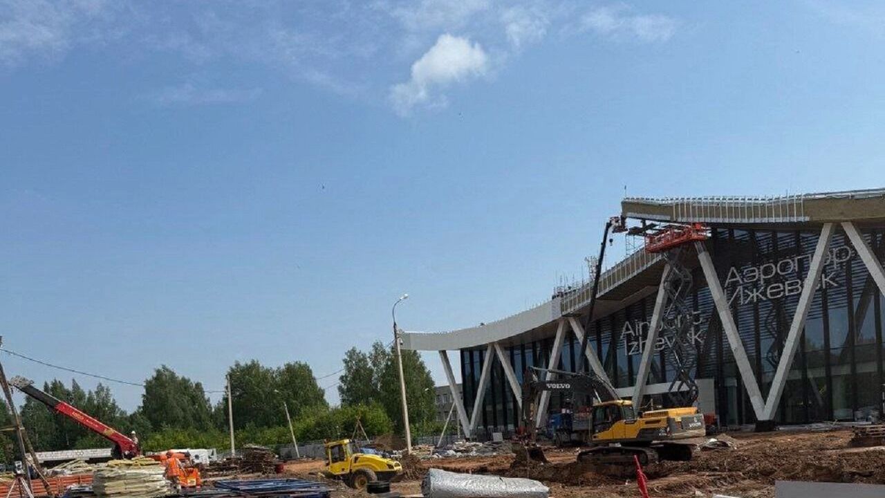 Жители Удмуртии смогут выбрать имя для аэропорта Ижевска