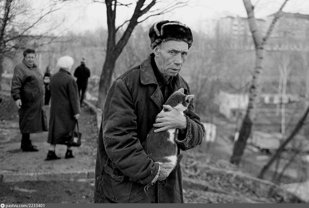 Дедушка с&nbsp;котом
