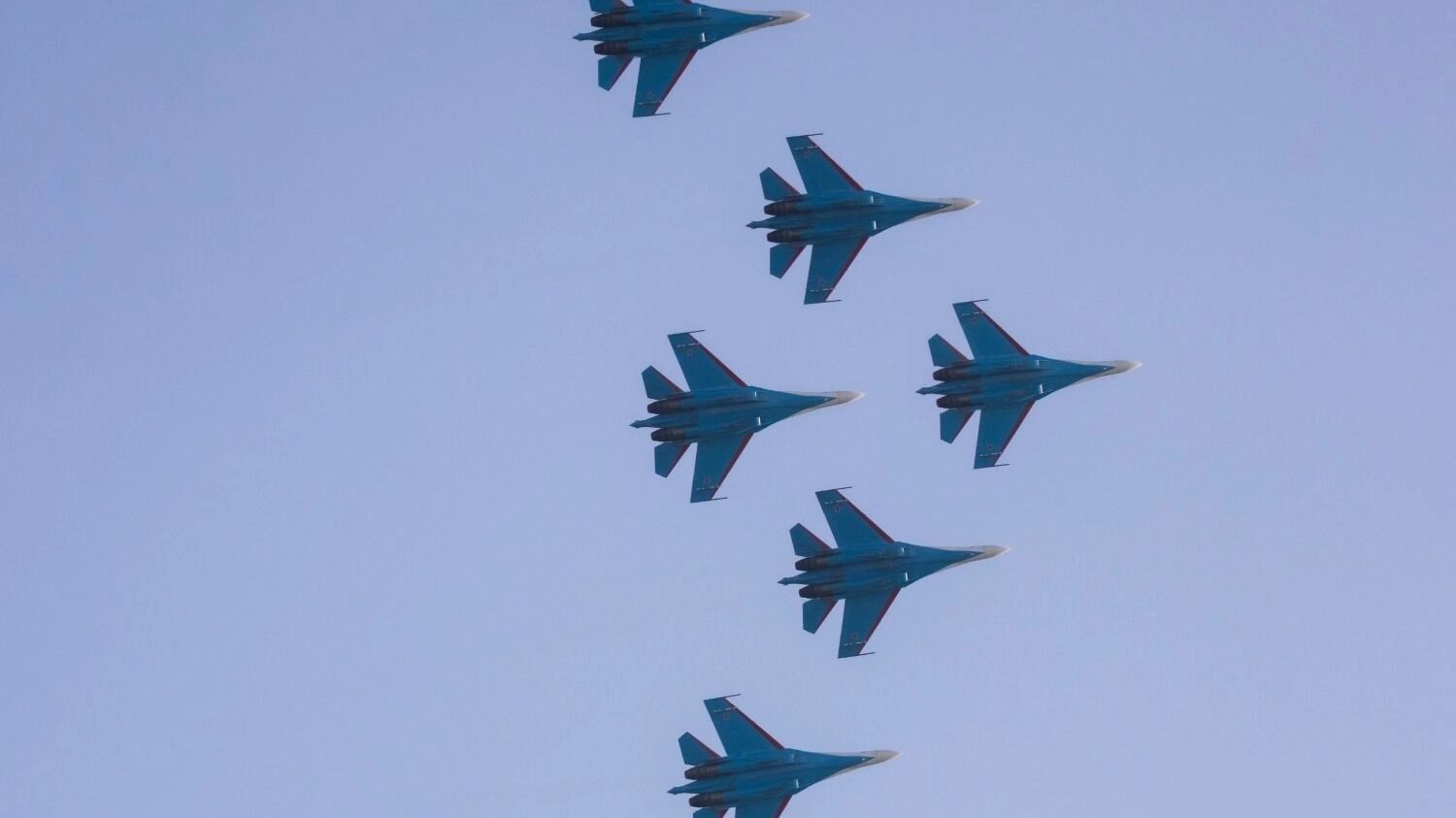 «Русские Витязи» — пилотажная группа Военно-воздушных сил Российской Федерации, основанная в 1991 году.