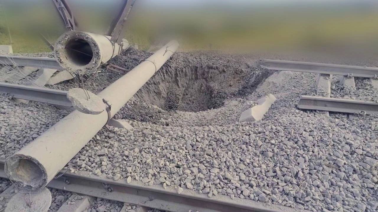 Целятся в кошельки россиян: к чему привел месяц атак на НПЗ