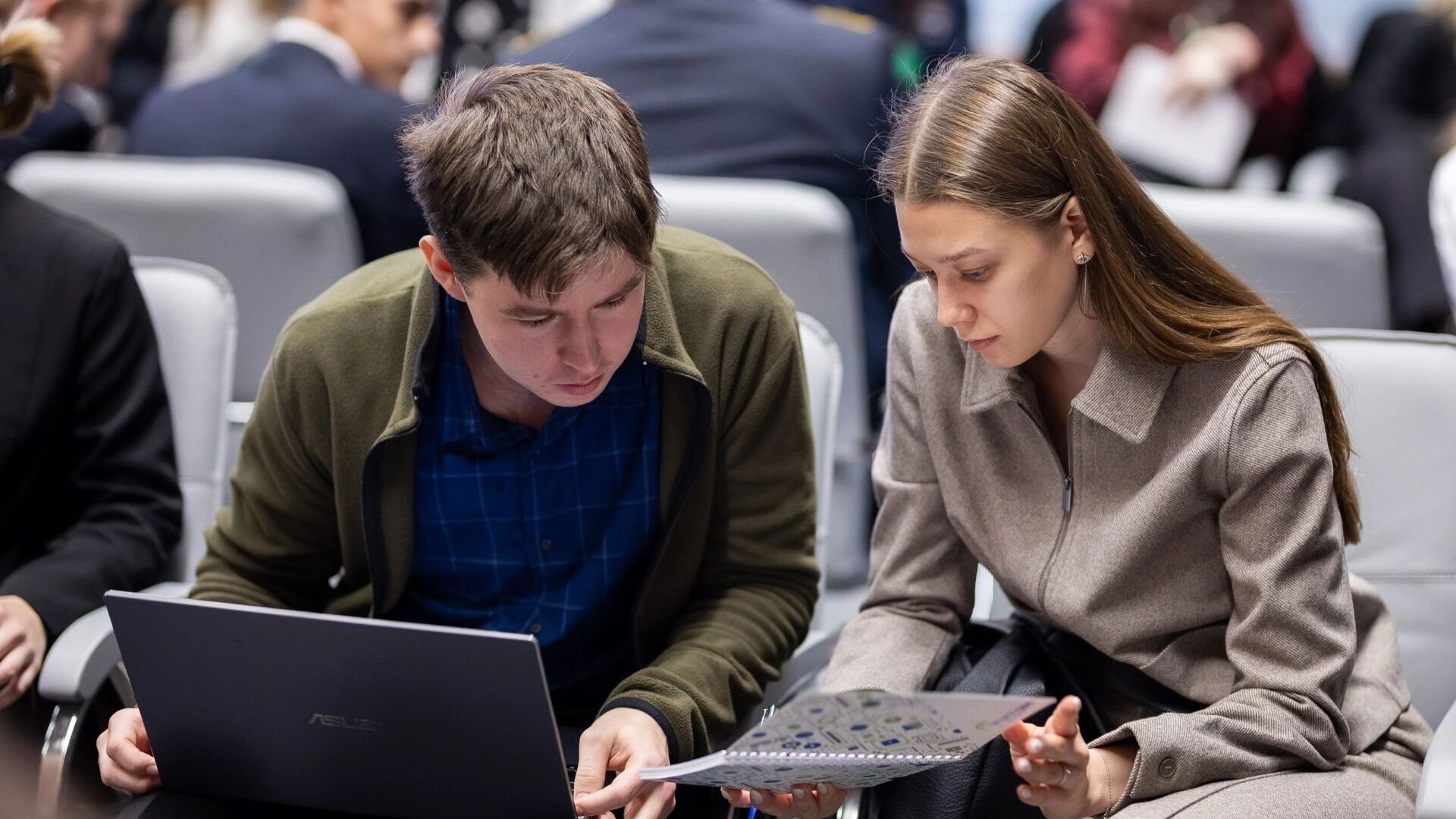 На выставке Химия-2025 был проведен мастер-класс для студентов НИОКР: Стратегия