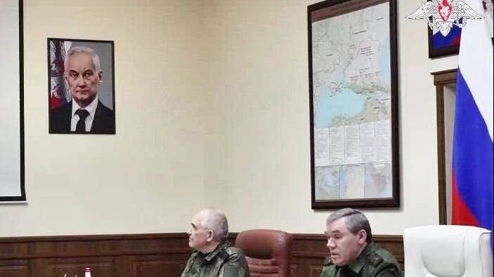 На брифинге Генштаба в кабинете Валерия Герасимова заметили необычную карту
