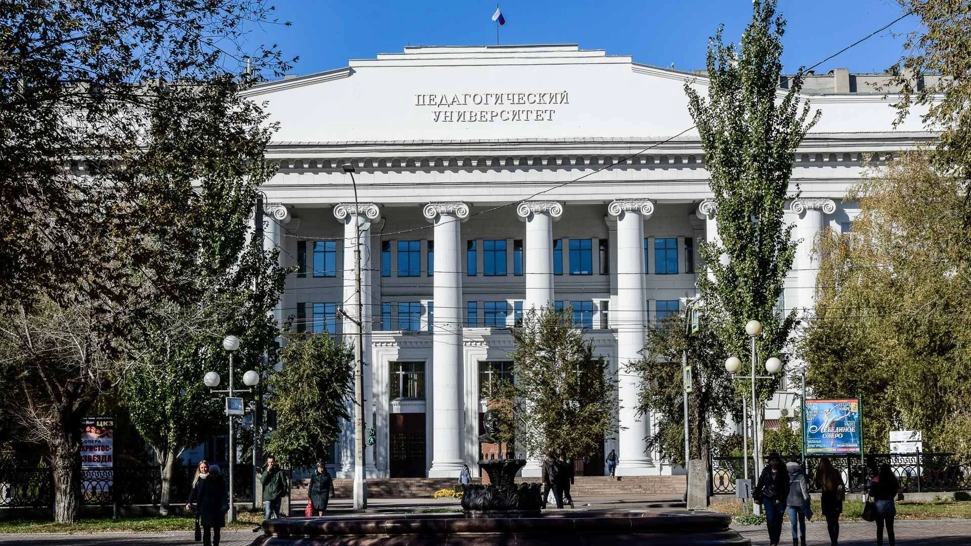 Выпускики педвузов не хотят работать в школах