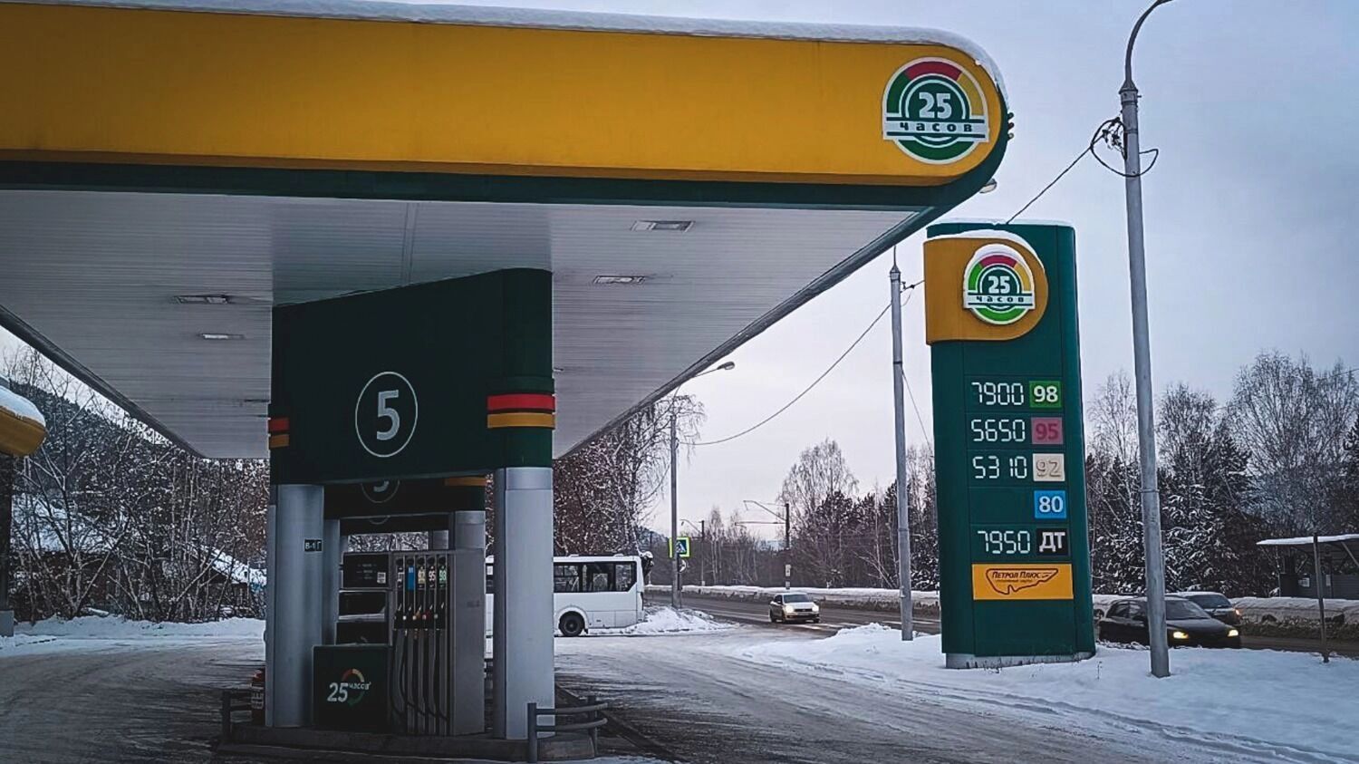 Пропал бензин. Власти принимают меры в интересах нефтяников, топливо будет дорожать