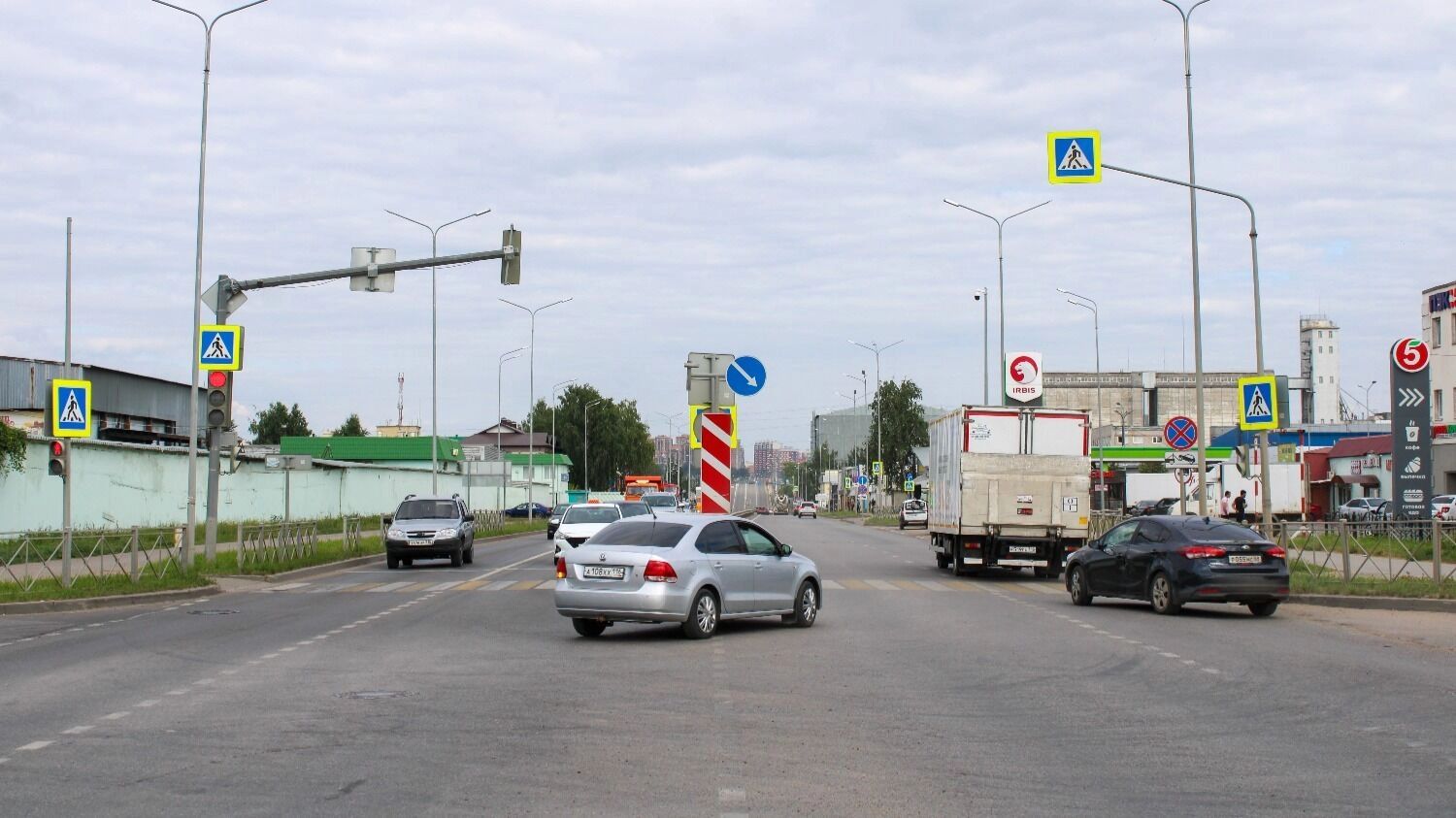 Перекресток улиц Тихорецкая — Крутовская