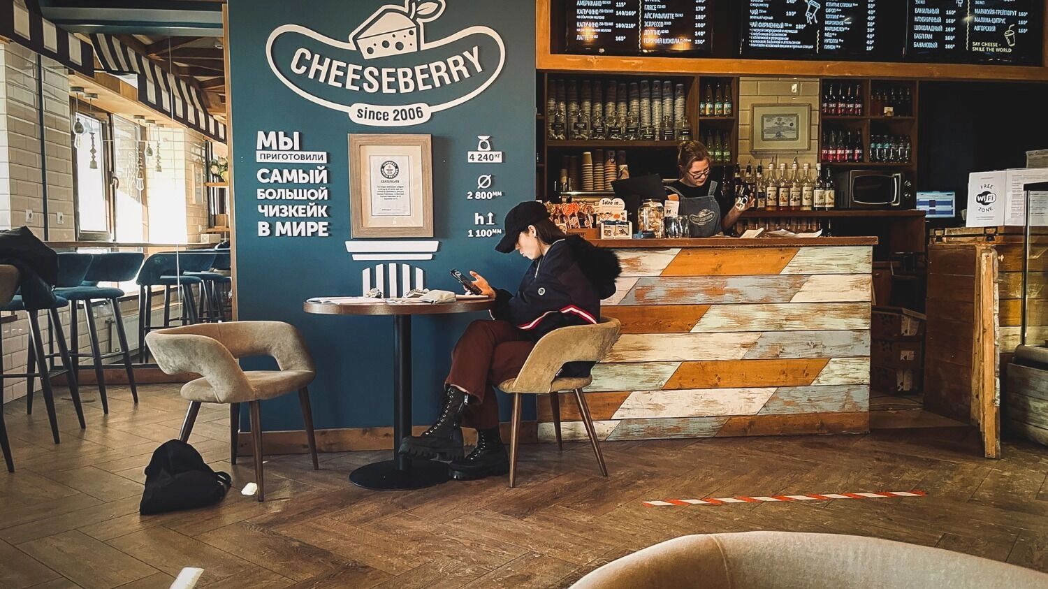 При отключении мобильного интернета спасут кафе с точкой доступа Wi-Fi