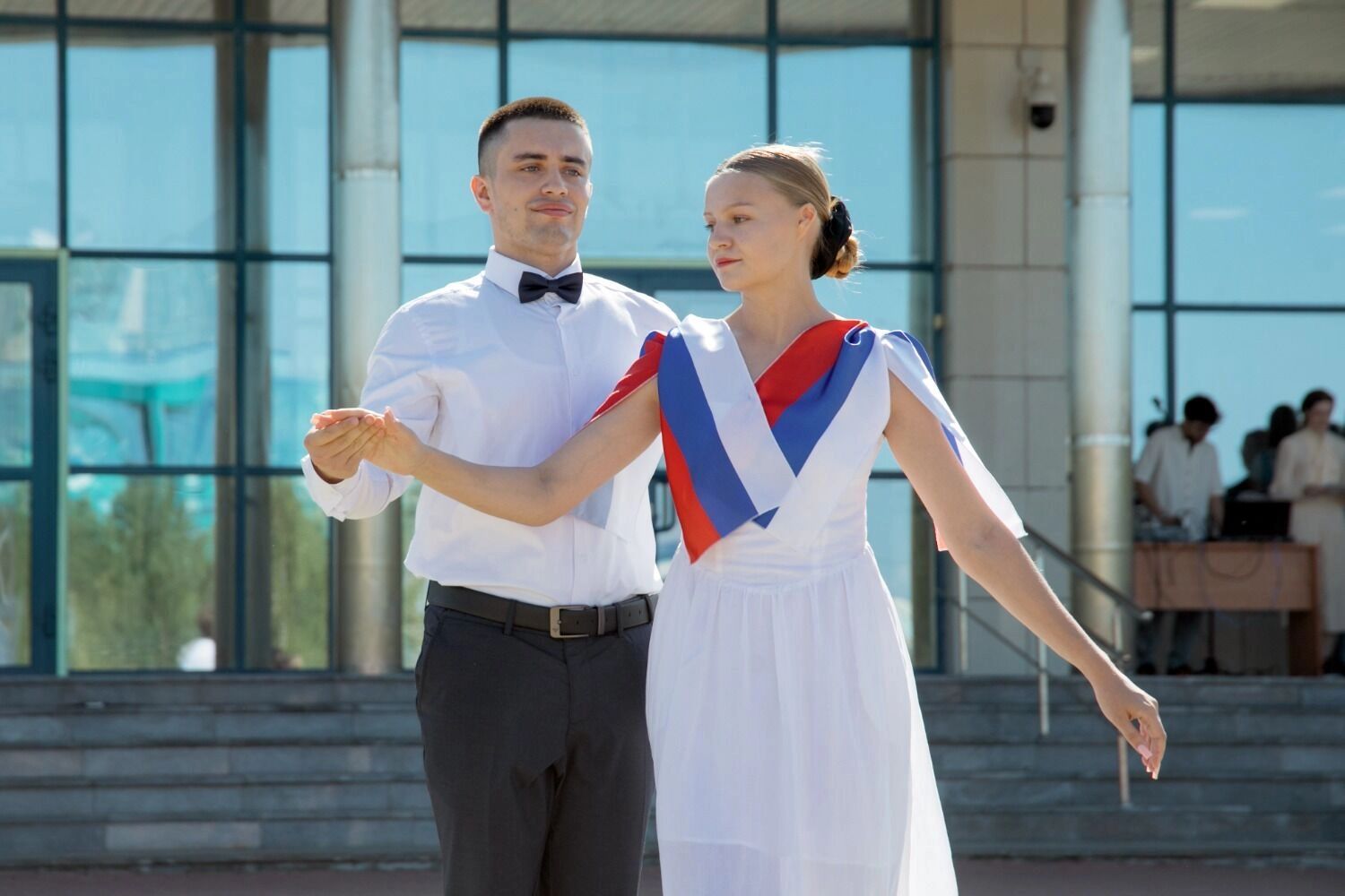 После торжественной части 22&nbsp;августа в&nbsp;городском сквере журналиста прошел музыкальный фестиваль «Улица», на&nbsp;котором выступали молодёжные ансамбли и&nbsp;участники специальной военной операции.