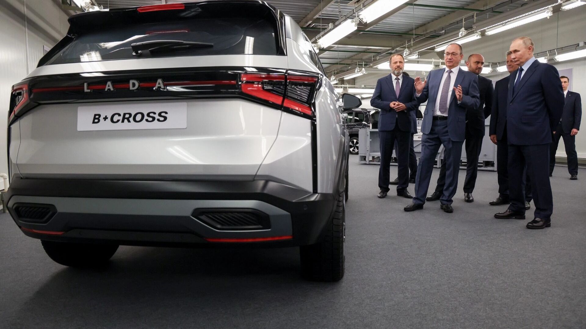 АвтоВАЗ освободили от налога на прибыль: почему этого мало, чтобы спасти завод