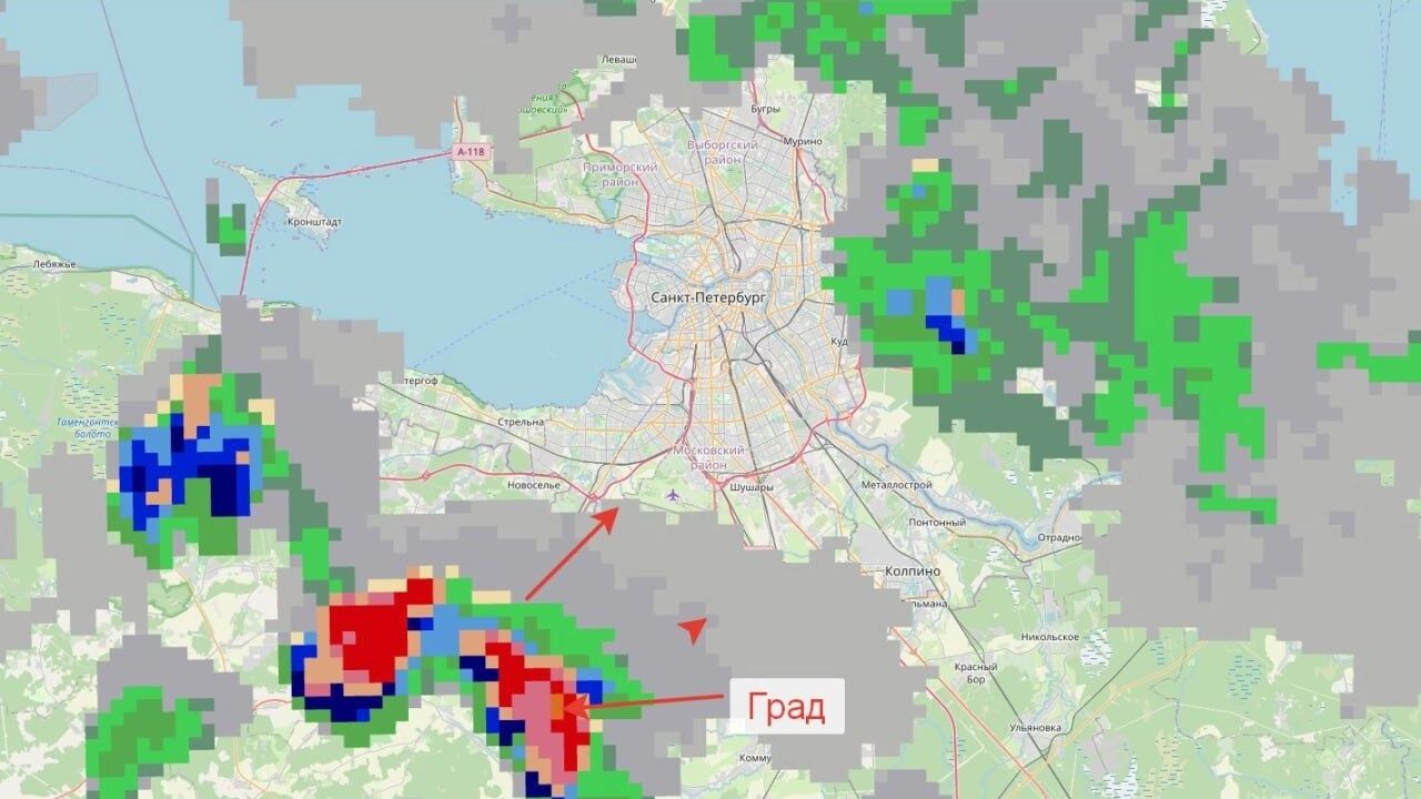 Дождевые тучи с градом надвигаются на Санкт-Петербург прямо сейчас