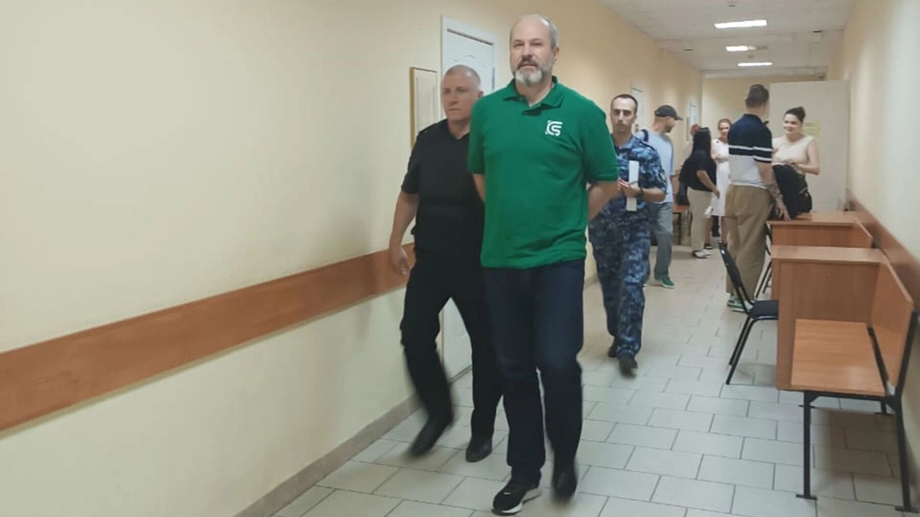 Экс-замгубернатора Виталия Кушнарёва впервые допросили на суде в Ростове - RostovGazeta, 20.10.2025