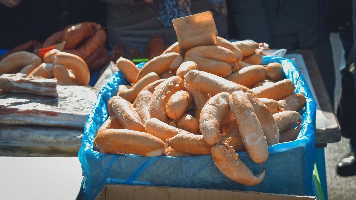Бывший мясной завод пермского миллиардера выплатит 5 миллионов компенсации за сосиски