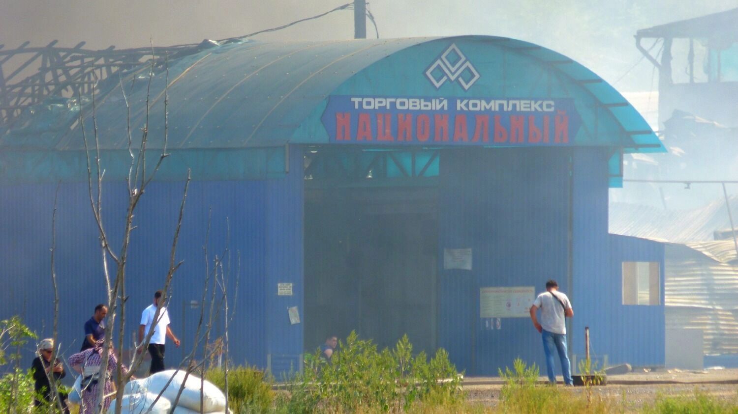 Рынок "Национальный" серьезно пострадал от пожара